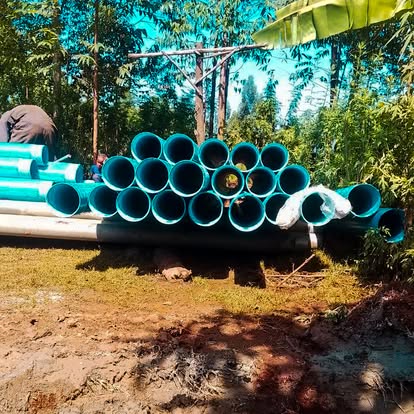 Water distribution pipeline
